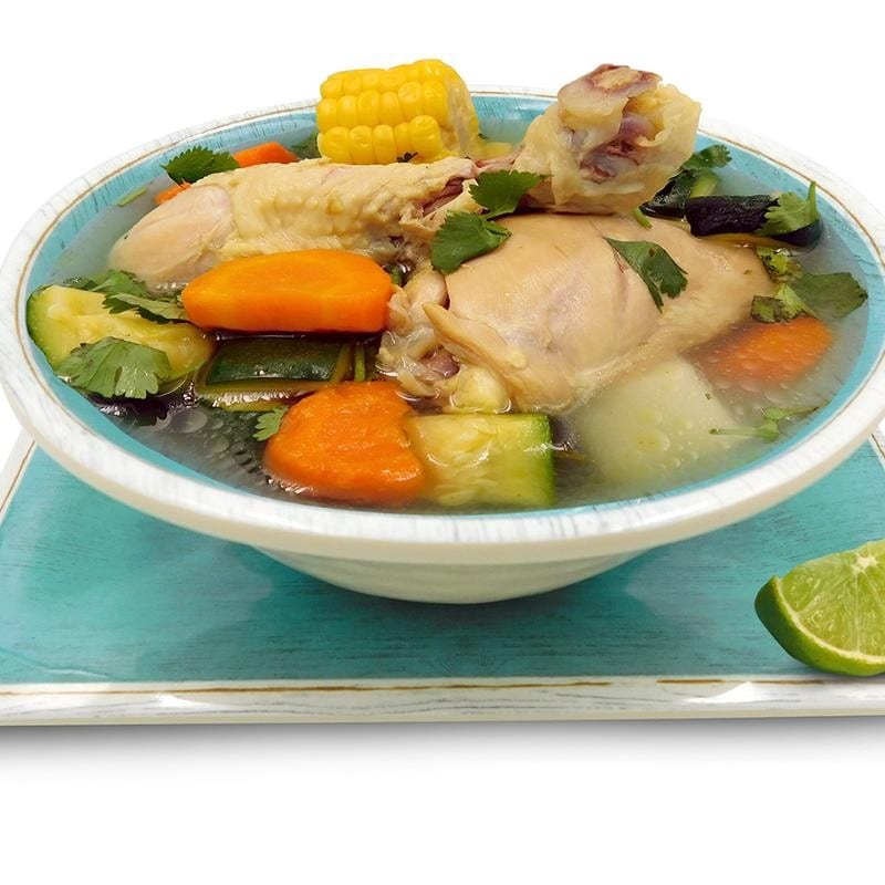 Large Chicken Soup / Caldo de Pollo Grande.