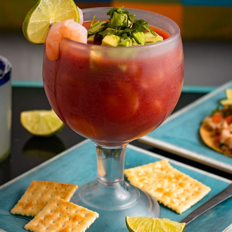 Shrimp Cocktail / Coctel de Camarón.