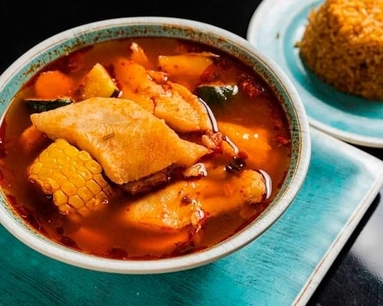 Fish Soup / Caldo de Pescado.