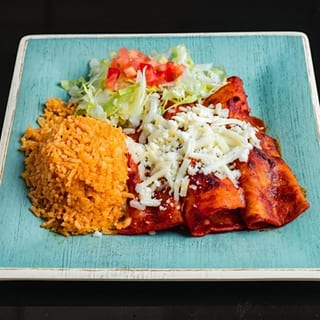 2 Enchiladas Roja Solas Pollo